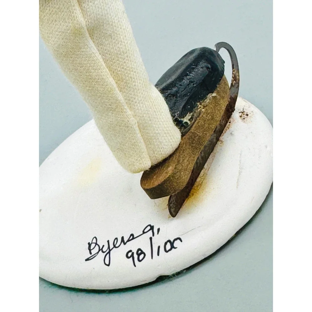 Byers Choice The Skaters Man Ice Skater 1991 Signed Limited 98/100 READ